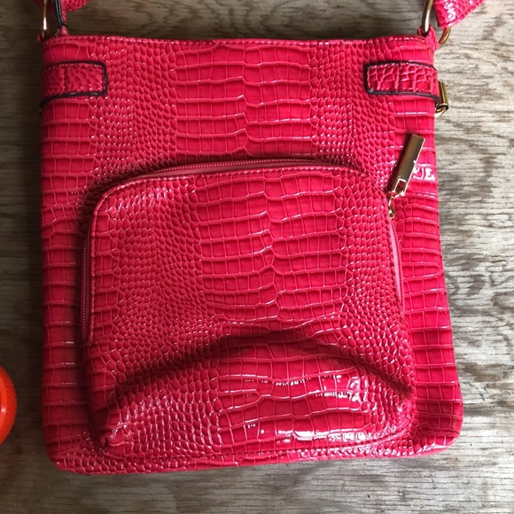 Temptation Italy, cross body purse - Picture 4 of 9